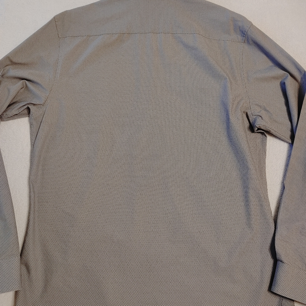 Men's Slim Fit Dress Shirt - Picture 3 of 5